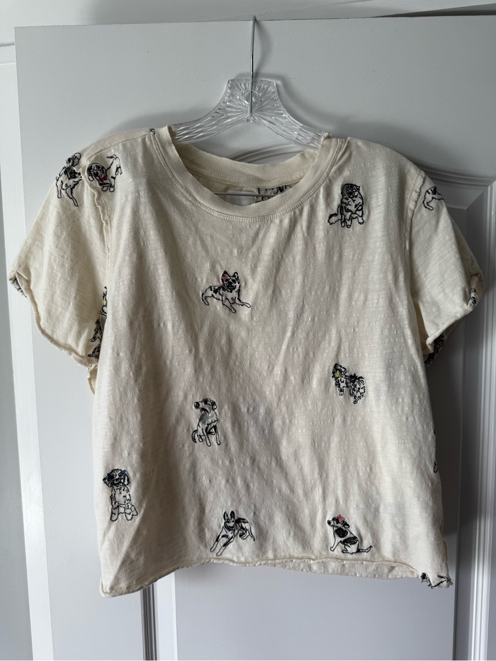 Maeve Women’s Cream Short Sleeve Dog Embroidered Tee EUC